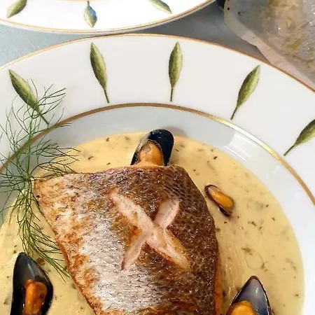 La Maison De Philomene Alojamento de Acomodação e Pequeno-almoço Corme-Royal