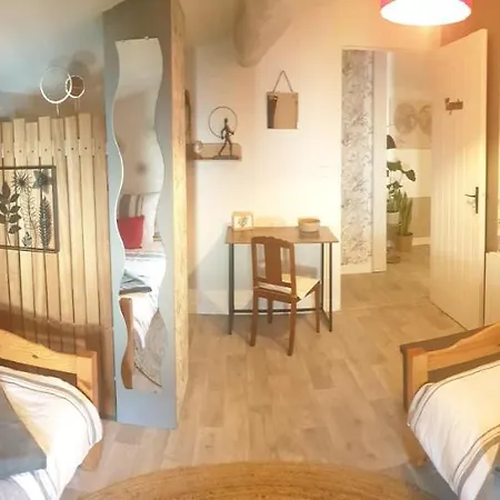 Alojamento de Acomodação e Pequeno-almoço La Maison De Philomene 4*