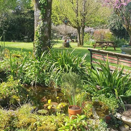 La Maison De Philomene Alojamento de Acomodação e Pequeno-almoço 4*