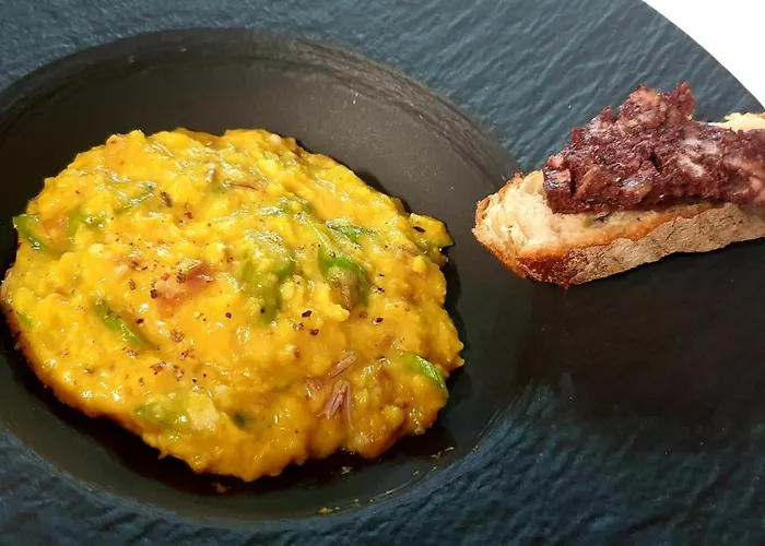 La Maison De Philomene Corme-Royal